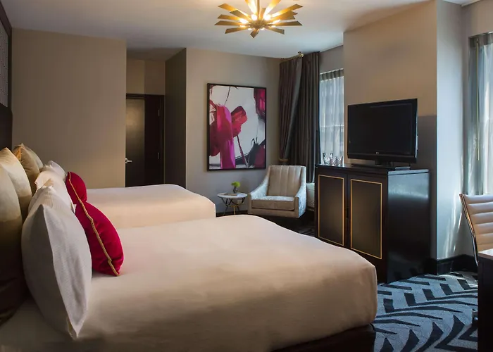 Chicago Best Hotel Experiences Near Attractions