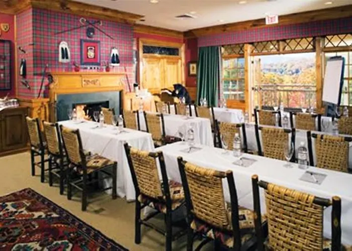 Top Romantic Hotels in Pigeon Forge for Couples