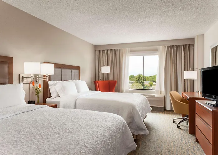 Discover Top Hotels Near Cherry Creek Mall in Denver for Your Stay