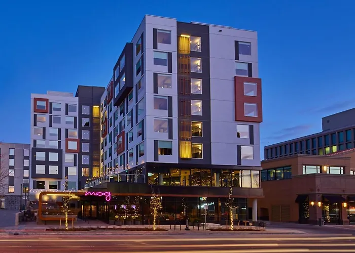 Best Accommodations near Denver Museum of Nature and Science: Top Hotel Options